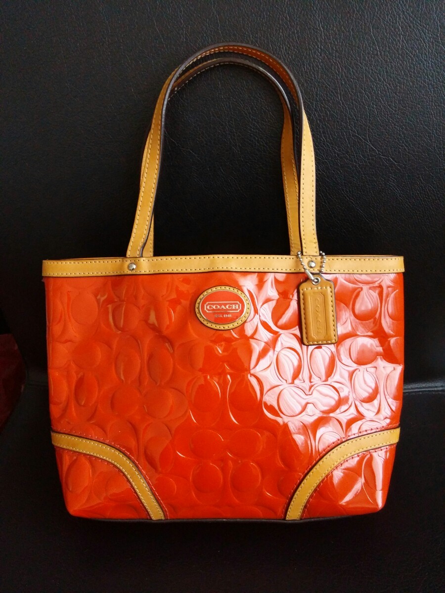 売り切れ必至! COACH トートバッグ F48166 エナメル ペイトン
