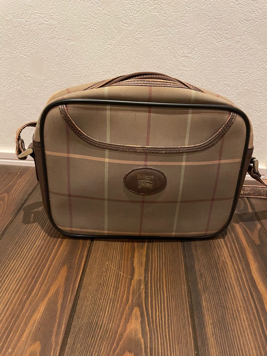 バーバリー (Burberry) レザーバッグ