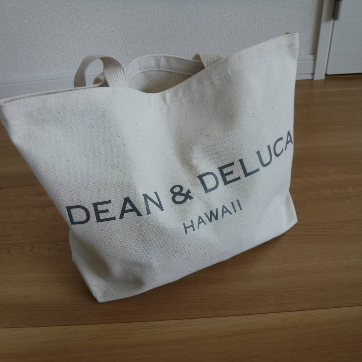 税不要特価 正規品 極美品!DEAN＆DELUCA ディーンアンドデルーカ ハワイ購入 ハワイ限定 トートバッグ ハワイアン エコバッグ♪白_画像1