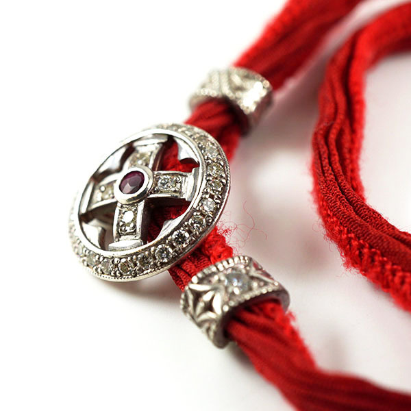  Loree Rodkin bracele Cross 10 character . red lady's men's man and woman use popular brand accessory used 