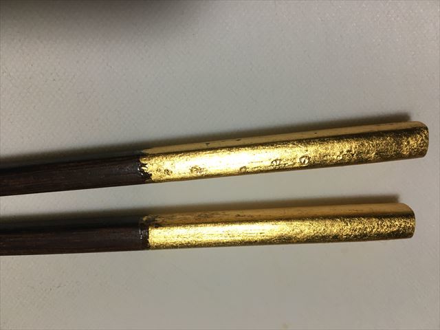 珍品 レア 木製の純金箔の縁起柄入り工芸品です。 jaguarbite.com