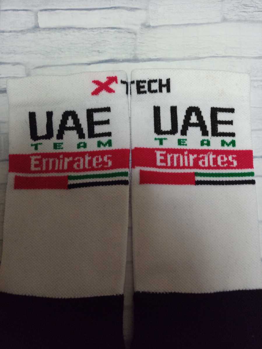 支給品　UAE Team Emirates 　ソックス　くつ下　サイクルジャージ　自転車　ロードバイク　靴下_画像3