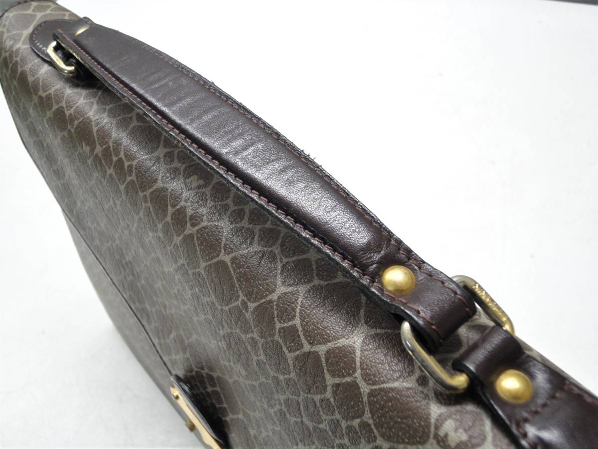 ヤフオク! - 即決 NINA RICCI ニナリッチ セカンドバッグ 鍵... ヤフオク! - 即決 NINA RICCI ニナリッチ セカンドバッグ 鍵...