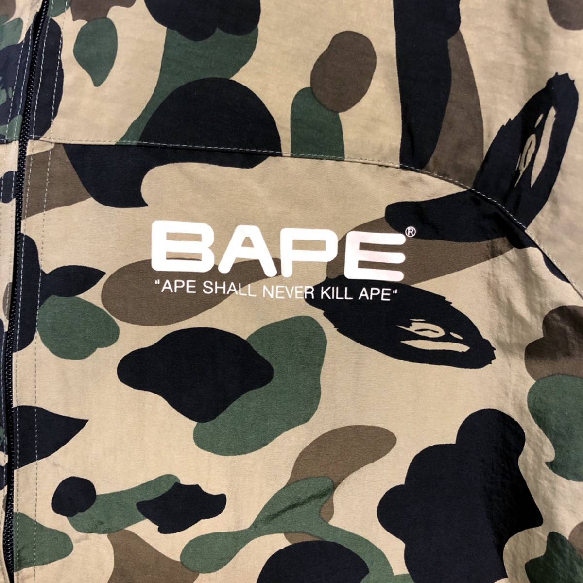  90'S ビンテージ A BATHING APE エイプカモフラ柄ナイロンブルゾン_画像4