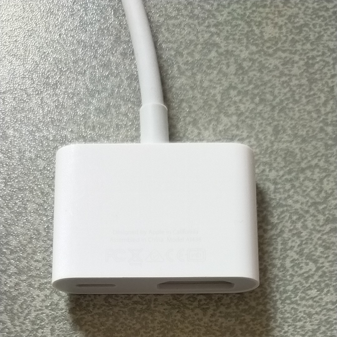 iPhone HDMI変換ケーブル