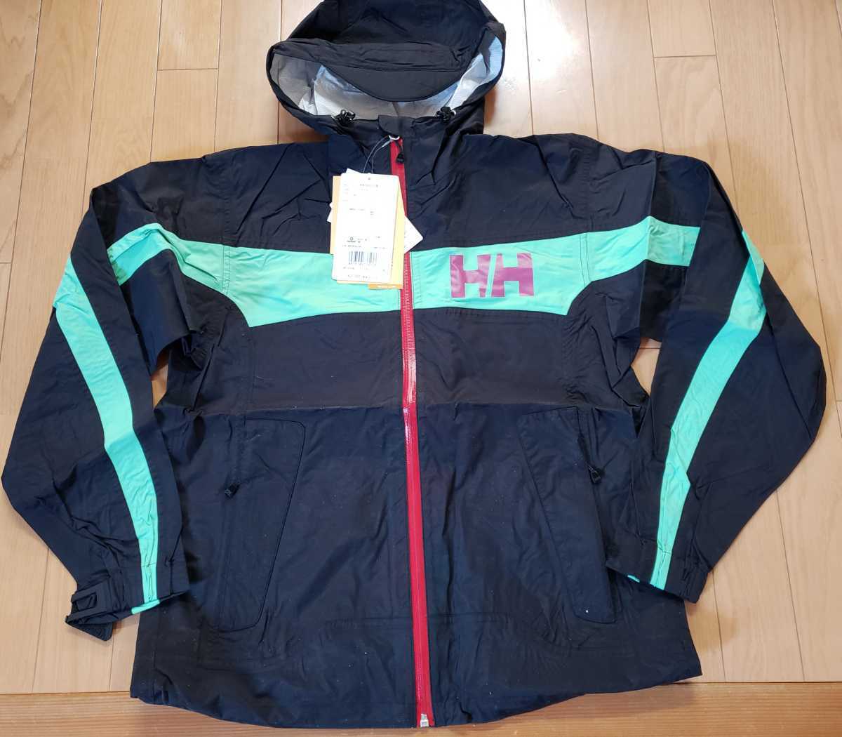 完売品 定価26250円 未使用 HELLY HANSEN ATMOS ヘリーハンセン×アトモス別注 バンドルジャケット ブラック×グリーン 黒緑 Mサイズ正規品