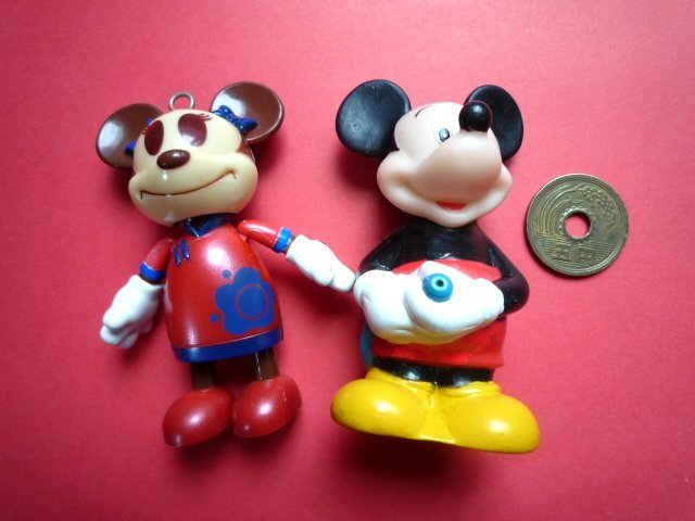 ! postage 200 jpy ultra rare / Disney / Mickey - mouse Kabaya/ Minnie Mouse / Disney / doll / doll used!