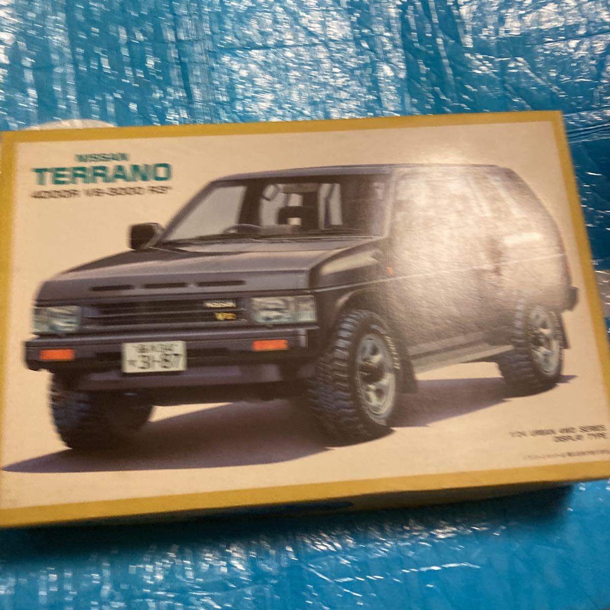 日産　NISSAN TERRANO 4DOOR V6-3000 R3 1/24 プラモデル　テラノ　未使用