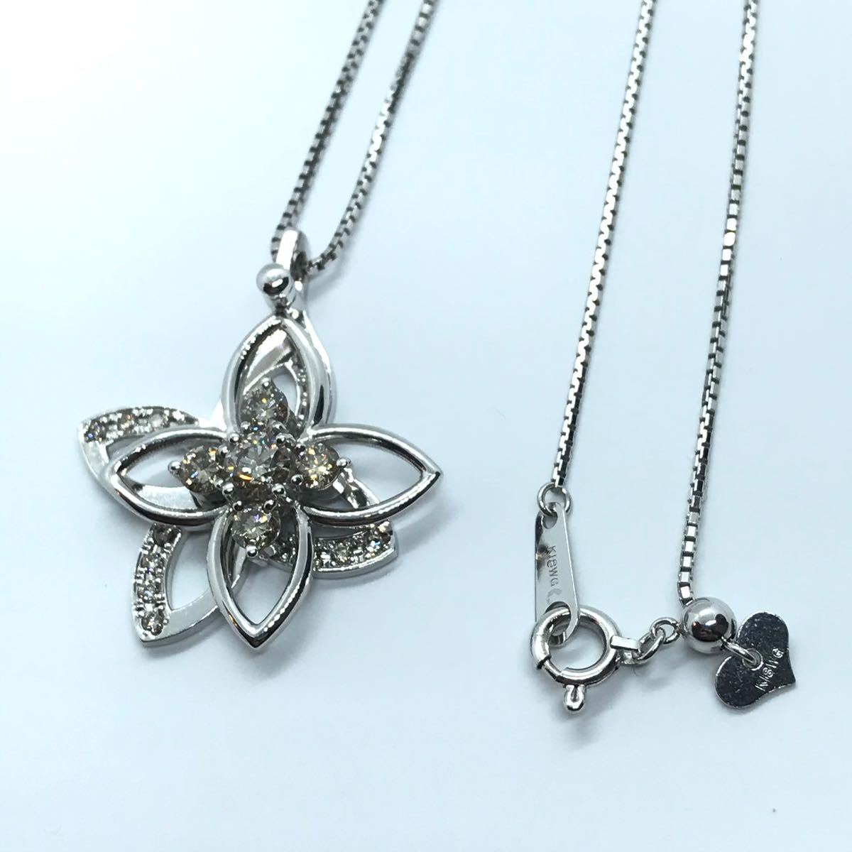 ダイヤモンド 0.72ct K18WG レディースネックレス 花 ペンダント