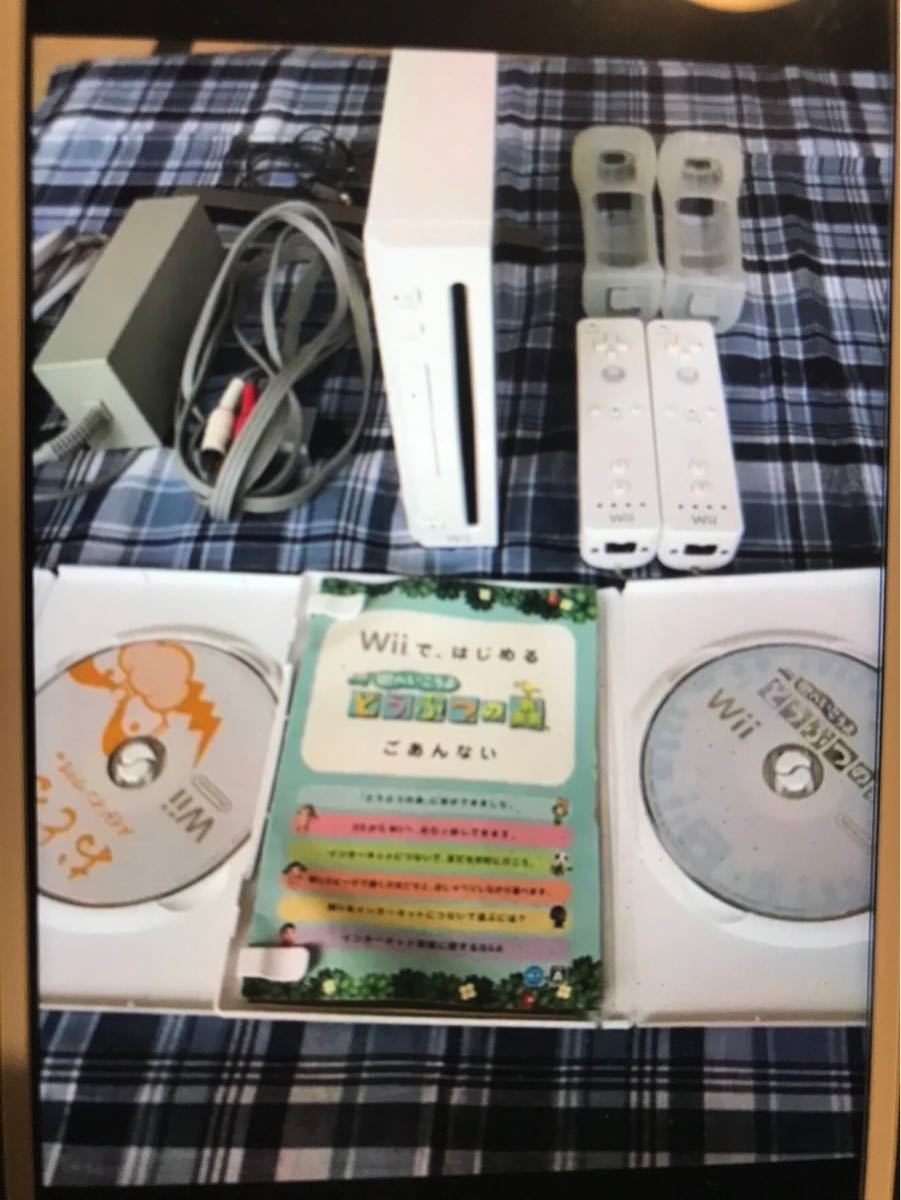 任天堂　Wii 本体　どうぶつの森他ソフト　リモコン追加　美品　完動品