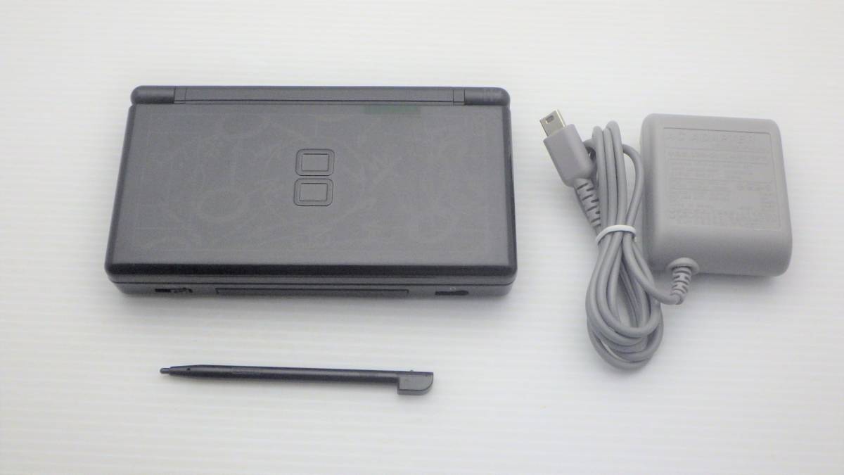 3/ 即決◆ Nintedo DS lite 本体　ウイニングイレブン　限定モデル ◆ 動作品 /13013