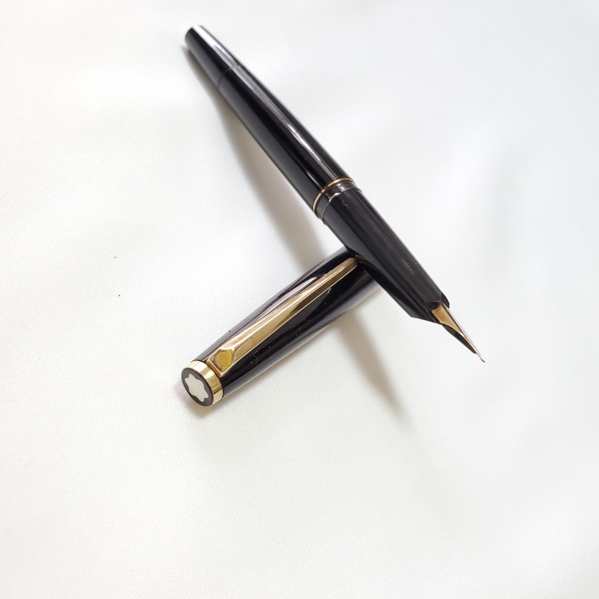 MONTBLANC ヴィンテージ ジャンク モンブラン No 221 ペン先585 MONTBLANC ヴィンテージ ジャンク モンブラン No 221 ペン先585