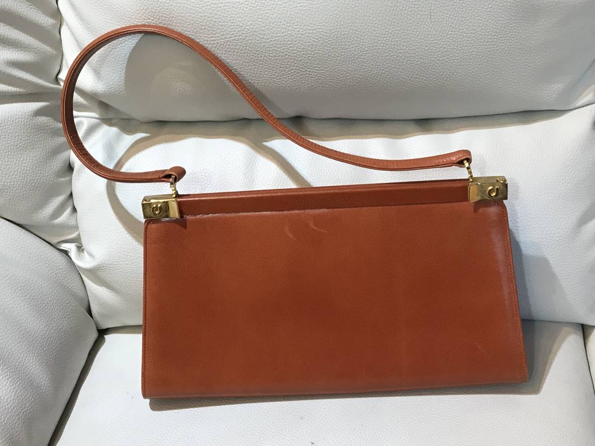 60%OFF】 オールド・ファッションのハンドバック CHARLES JOURDAN 赤