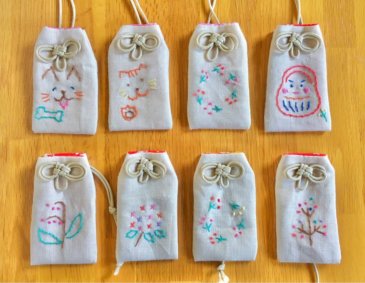 Paypayフリマ 手づくり お守り袋 ヒモ色選べます スズラン 鈴蘭 手刺繍 Paypayフリマ 手づくり お守り袋 ヒモ色選べます スズラン 鈴蘭 手刺繍
