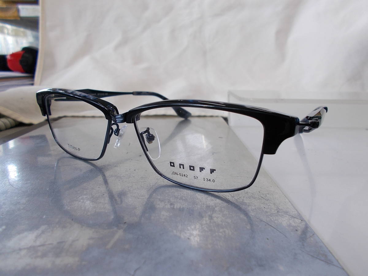 ONOFF オノフ 超かっこいいサーモント ブロウ 眼鏡フレーム ON-5242-3