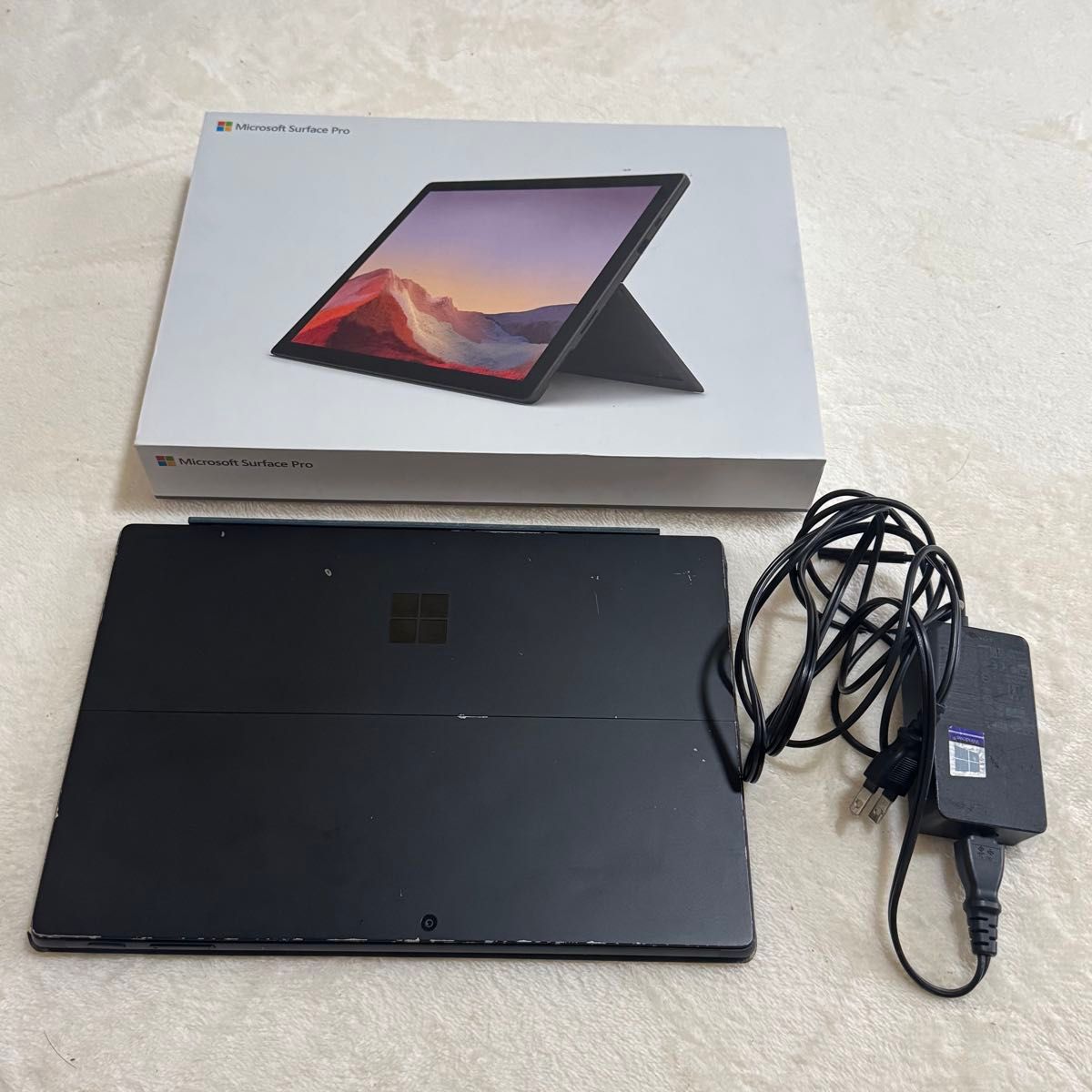 Microsoft Surface Pro 7 Core i7 16GB 256GB ブラック VNX-00027 