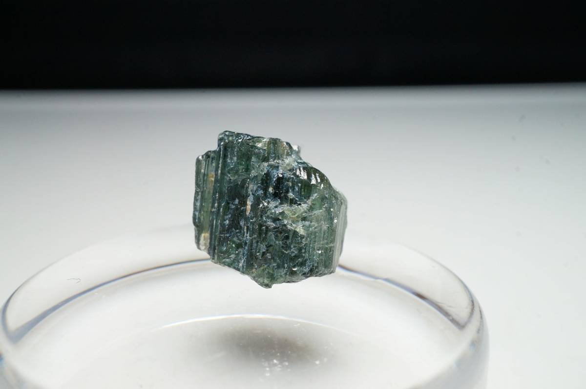 天然ブルーグリーントルマリン原石35年前の未使用蔵出し品！5.0ct_画像3