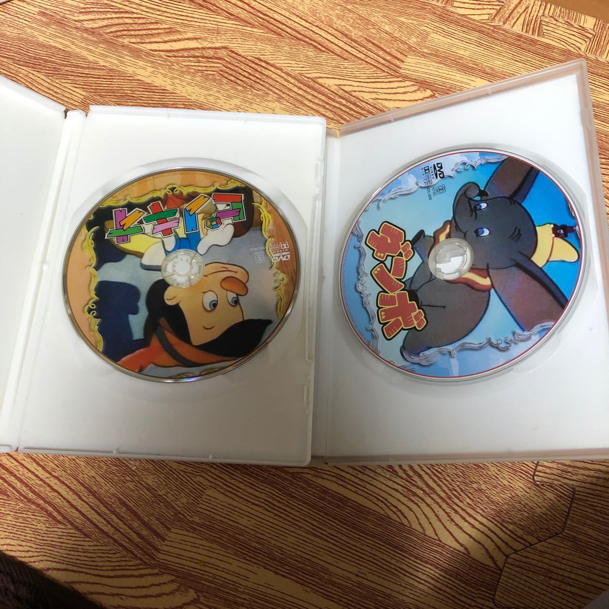 DVD ディズニー　ダンボ　ピノキオ
