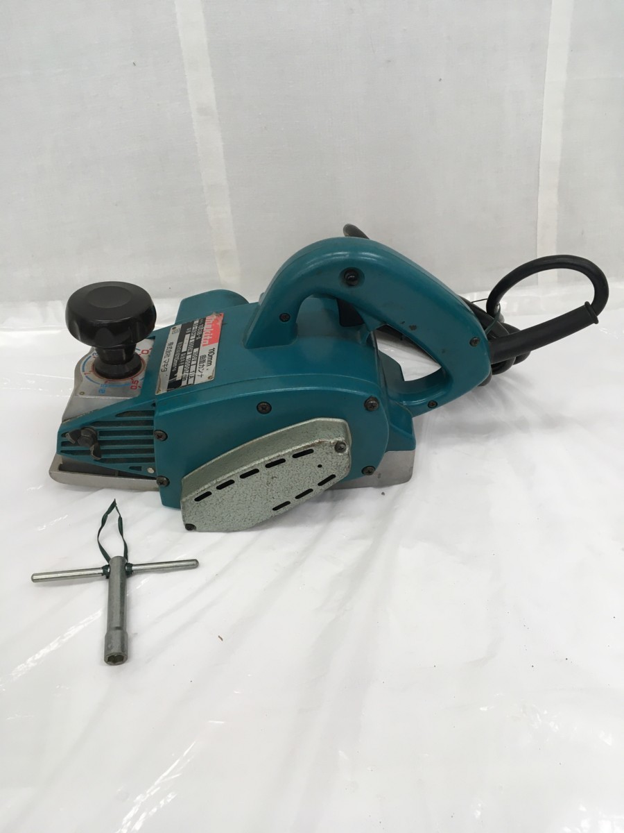 【中古品】makita 曲面カンナ 1003B-A　/ITA2JHMON6DW_画像1