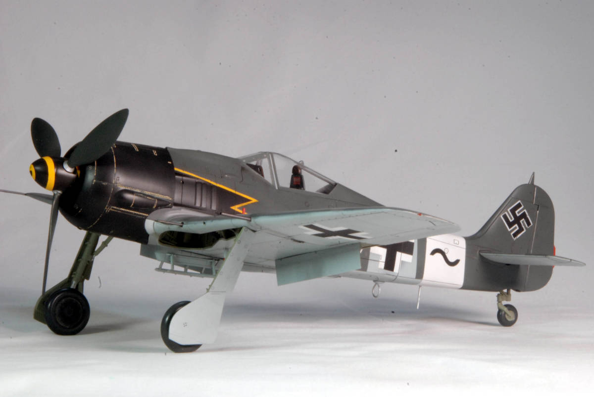 【atsudra工房完成品】1/32 FW190A8/R8 JG3 Walter Dahl機_画像2