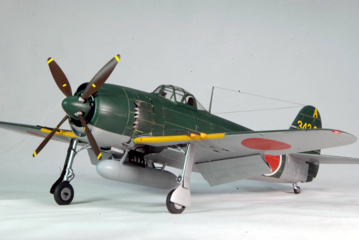 【atsudra工房完成品】1/32 紫電改 戦闘第301飛行隊 笠井智一上飛曹 鹿屋基地