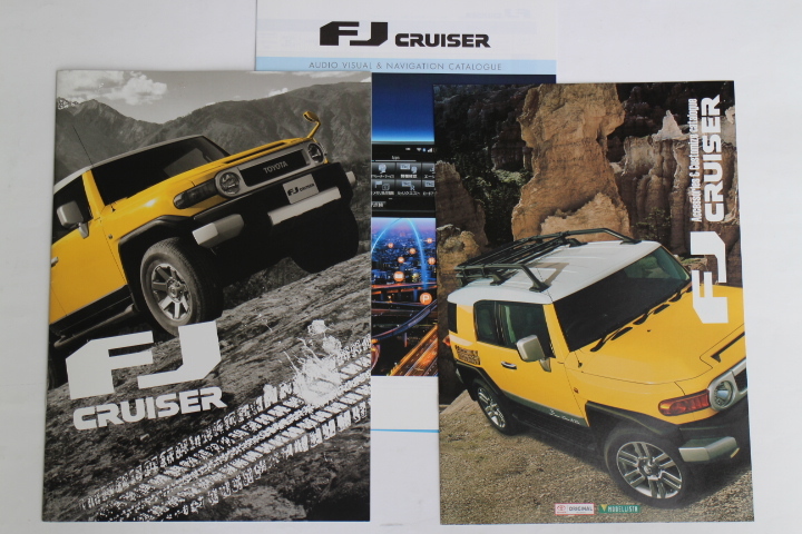 FJ CRUISER　2014/７　カタログ　TOYOTA　FJクルーザー_画像2