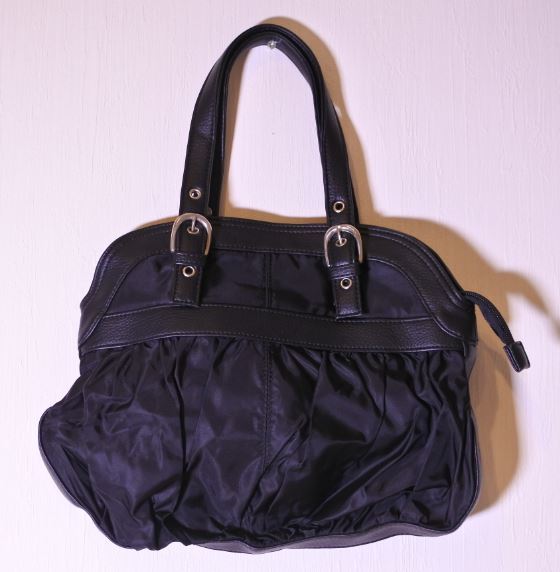 UNITED COLORS OF BENETTON Benetton сумка плечо большая сумка черный akskre k②h0401