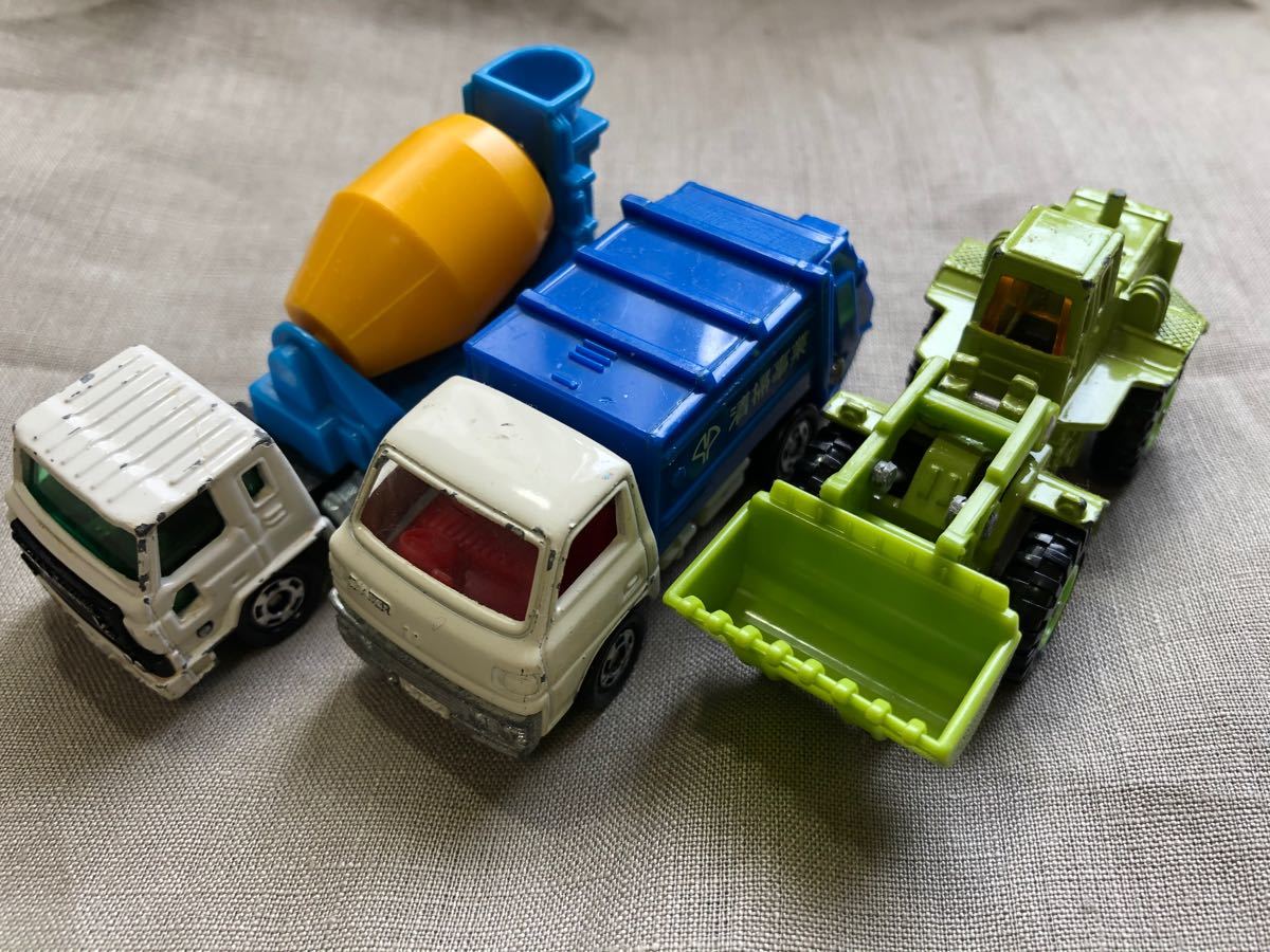 Paypayフリマ トミカ テレックスローダー ゴミ収集車 ミキサー車 Paypayフリマ トミカ テレックスローダー ゴミ収集車 ミキサー車
