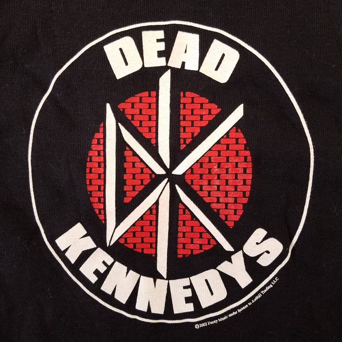 魅惑のバンドT特集! 00sデッド『DEAD KENNEDYS デッドケネディーズ』半袖Tシャツ ALSTYLEボディ 2002年コピーライト 米国製 黒 M／ロックT_画像4