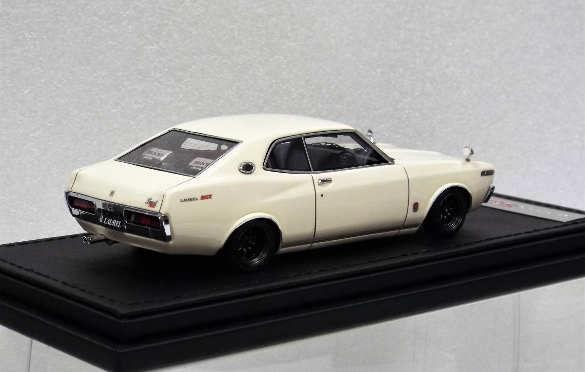 [ ignition model ]1/43 Nissan Laurel 2000SGX (C130) 2 door HT white. resin made minicar.( IG1905)