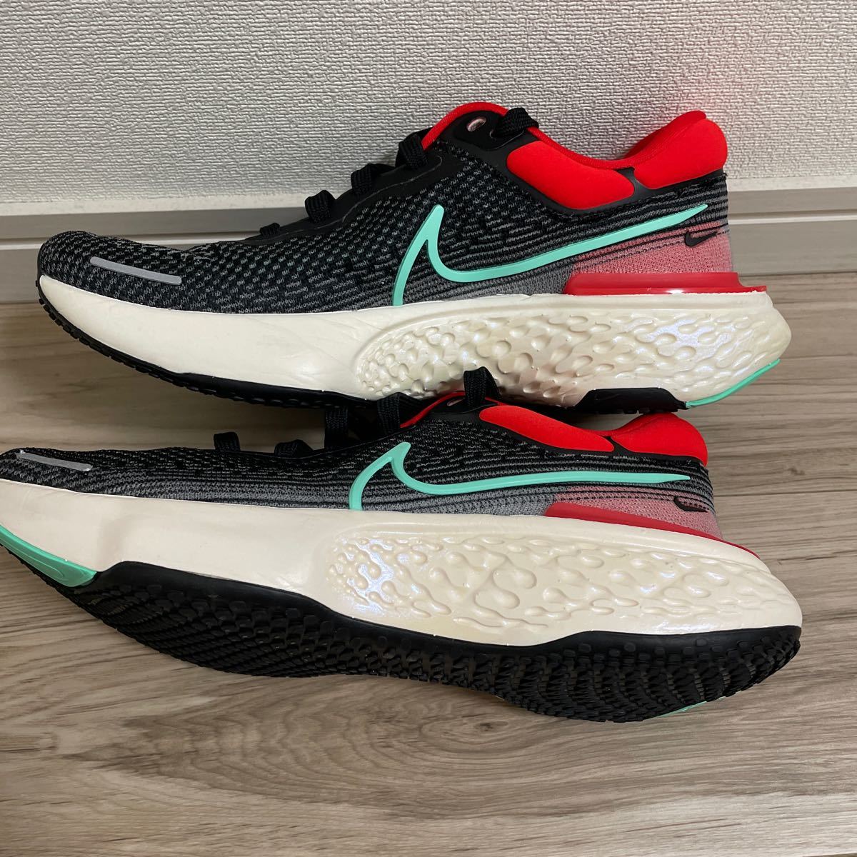Nike ナイキ ズームX インヴィンシブルラン フライニット 26.5cm
