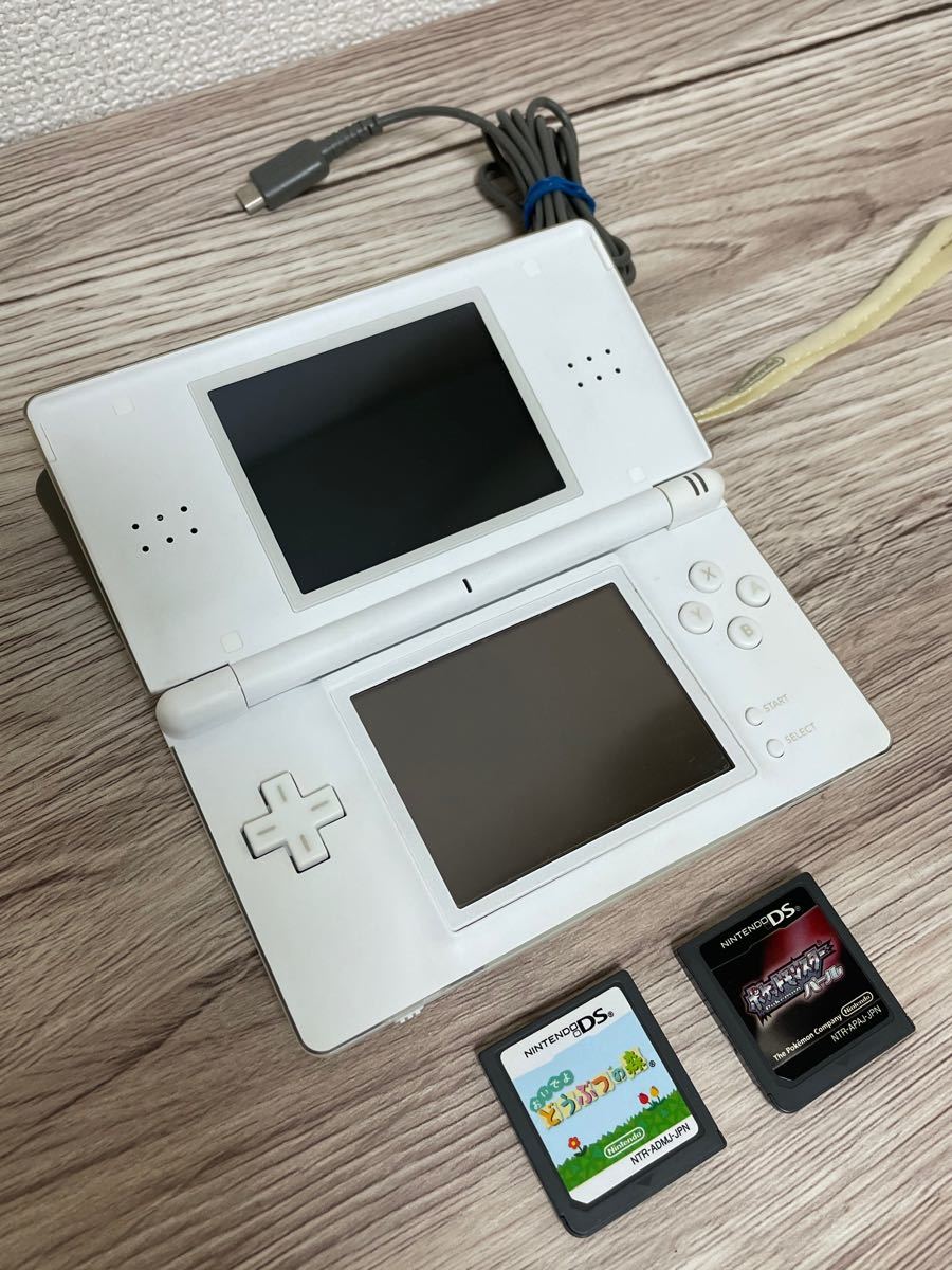 Nintendo DS Light 白　本体　どうぶつの森　ポケモン　セット