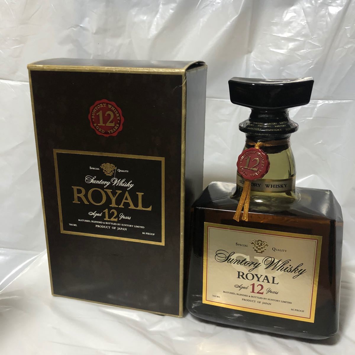 5-3古酒 サントリーローヤル12年 箱付き700cc 43% 未開栓 5-3古酒 サントリーローヤル12年 箱付き700cc 43% 未開栓