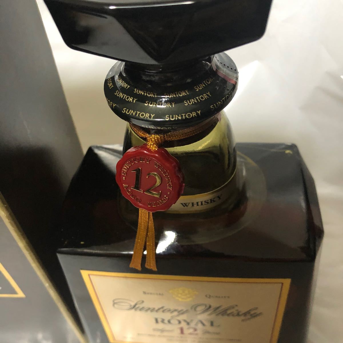 5-3古酒 サントリーローヤル12年 箱付き700cc 43% 未開栓 5-3古酒 サントリーローヤル12年 箱付き700cc 43% 未開栓
