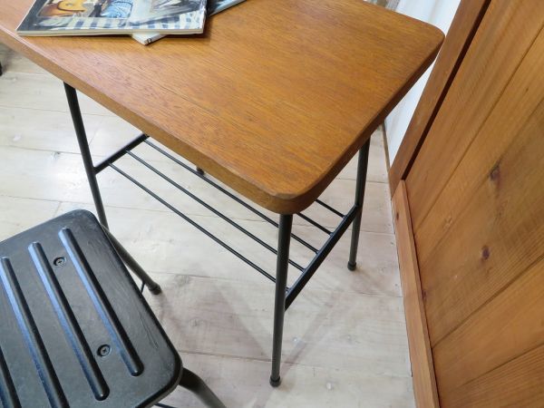 [ maintenance ending /1970 period ] work desk for searching = retro / antique / Vintage / kitchen table / decoration pcs / store furniture / wooden / iron /B0425