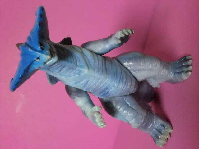 ラゴラス　食玩ソフビ／プレイヒーロー／サイズ約10cm／ウルトラマンマックス怪獣／商品説明欄全部必読！入札條件＆取引條件厳守！