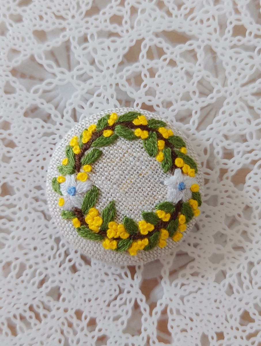 Paypayフリマ ミモザのリース 刺繍ブローチ 刺繍ヘアゴム 手刺繍 Paypayフリマ ミモザのリース 刺繍ブローチ 刺繍ヘアゴム 手刺繍