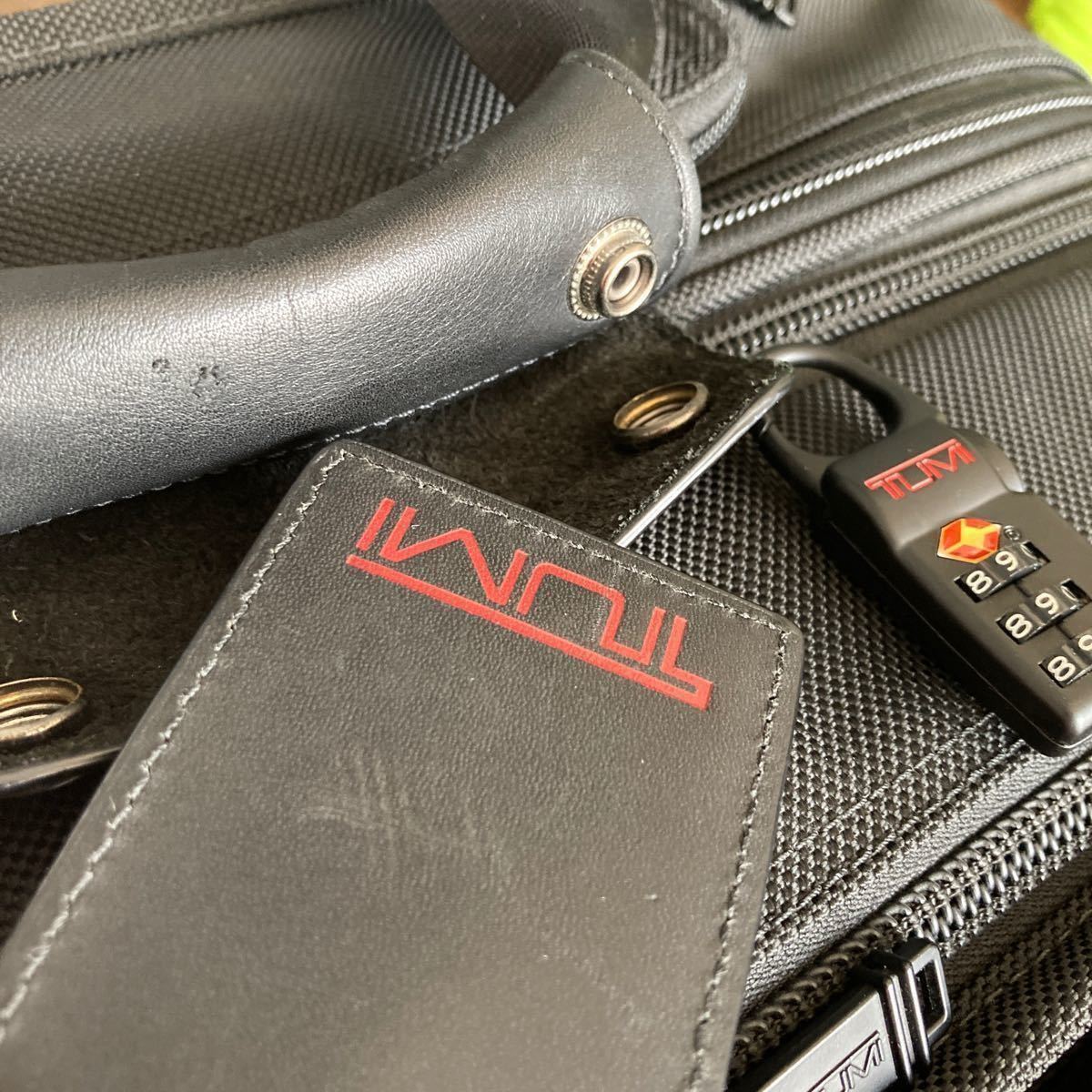 トゥミ TUMI 「26103DH」 【キャリーケース 2輪】& 【PCケース トゥミ TUMI 「26103DH」 【キャリーケース 2輪】& 【PCケース