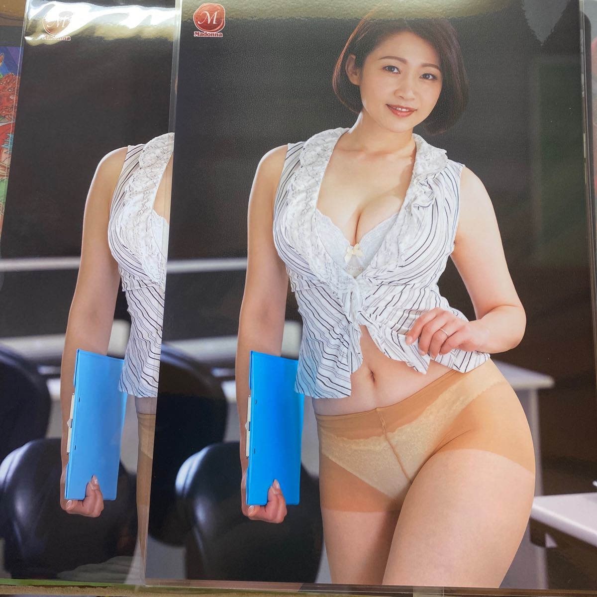 友田真希 画像 