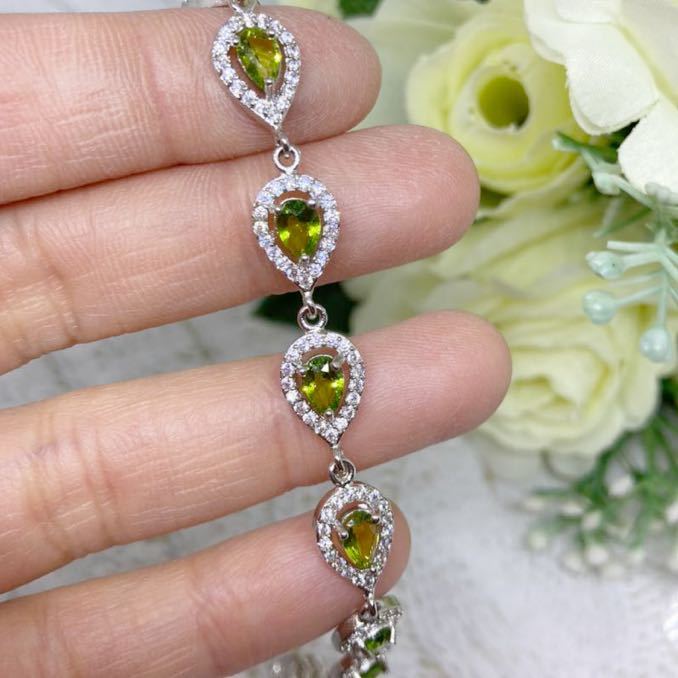 . type peridot . white topaz. elegant bracele * lady's arm wheel bangle color stone Cubic Zirconia new goods gem 