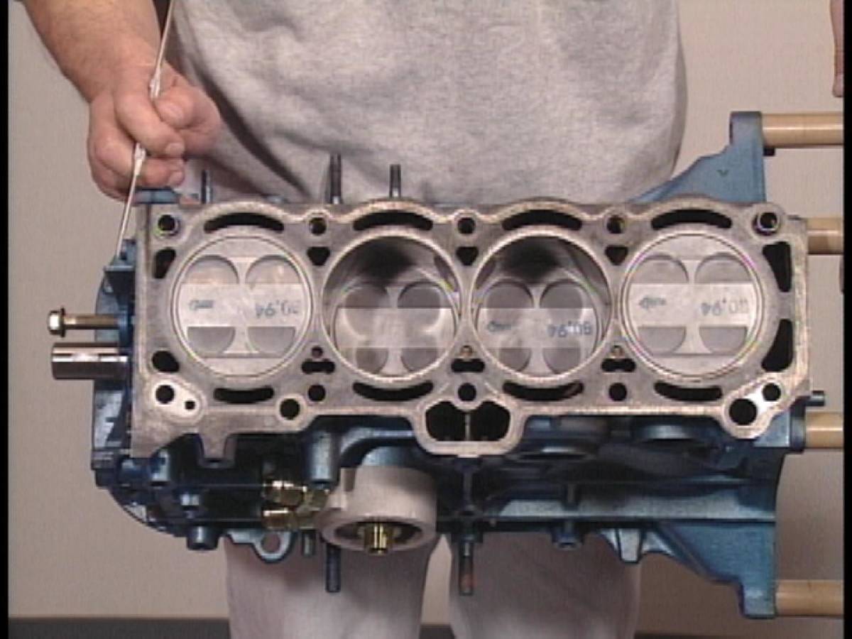 旧車・絶版車DIY お助けマニュアル Toyota 4A-Gエンジン オーバーホール&ベンチテスト ツインカム4バルブエンジンを学ぶ!_画像5