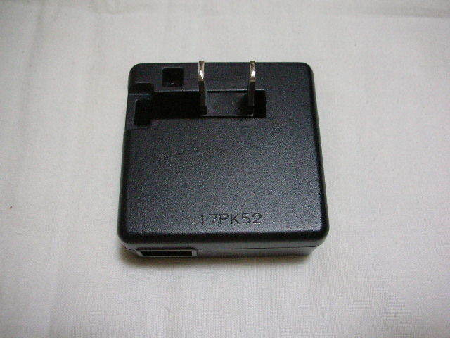 1283円 日本産 Nikon 本体充電ACアダプター EH-72P