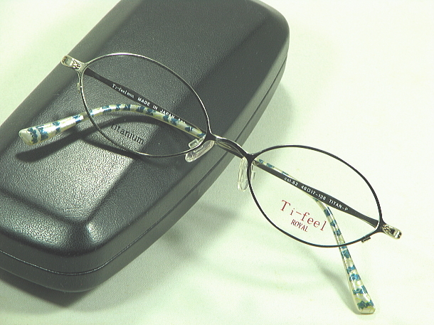 【Ti-feel】 Ti-feel--ANN-62 日本製板抜きチタンメガネ。