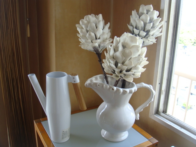 ◆ イケア IKEA 未使用 観葉植物 じょうろ 水差し スチール製 たっぷり容量 ウッディ調ハンドル 北欧 世田谷発送 引取り可 廃番 花瓶にも_花瓶にしても。右はイメージで付属せず。