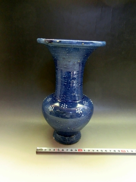 【随心堂】 古織作 染付 青華 蝶梅花文 瓜形花瓶 花生 華道具 古美術 B1 【随心堂】 古織作 染付 青華 蝶梅花文 瓜形花瓶 花生 華道具 古美術 B1 陶芸 安い割引
