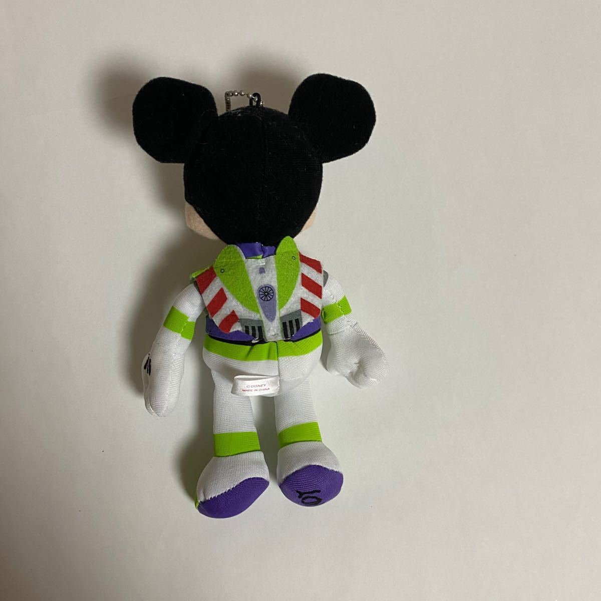 ぬいぐるみバッジ ミッキーミニー トイストーリー チップ コラボ ぬいぐるみバッジ ミッキーミニー トイストーリー チップ コラボ