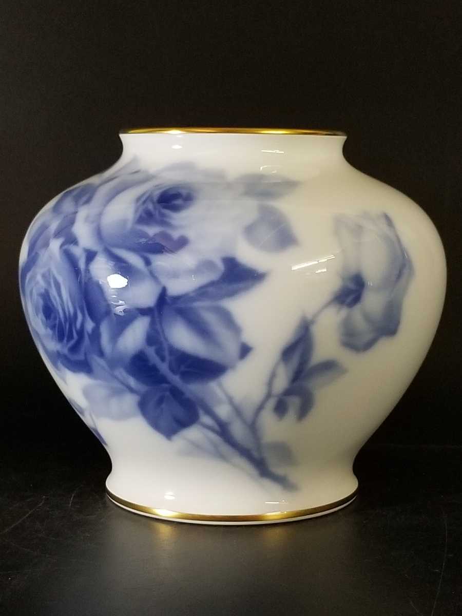 OKURA 大倉陶園 花瓶 染付 ブルーローズ 高さ約20cm 壺 飾壺 金彩 白磁 