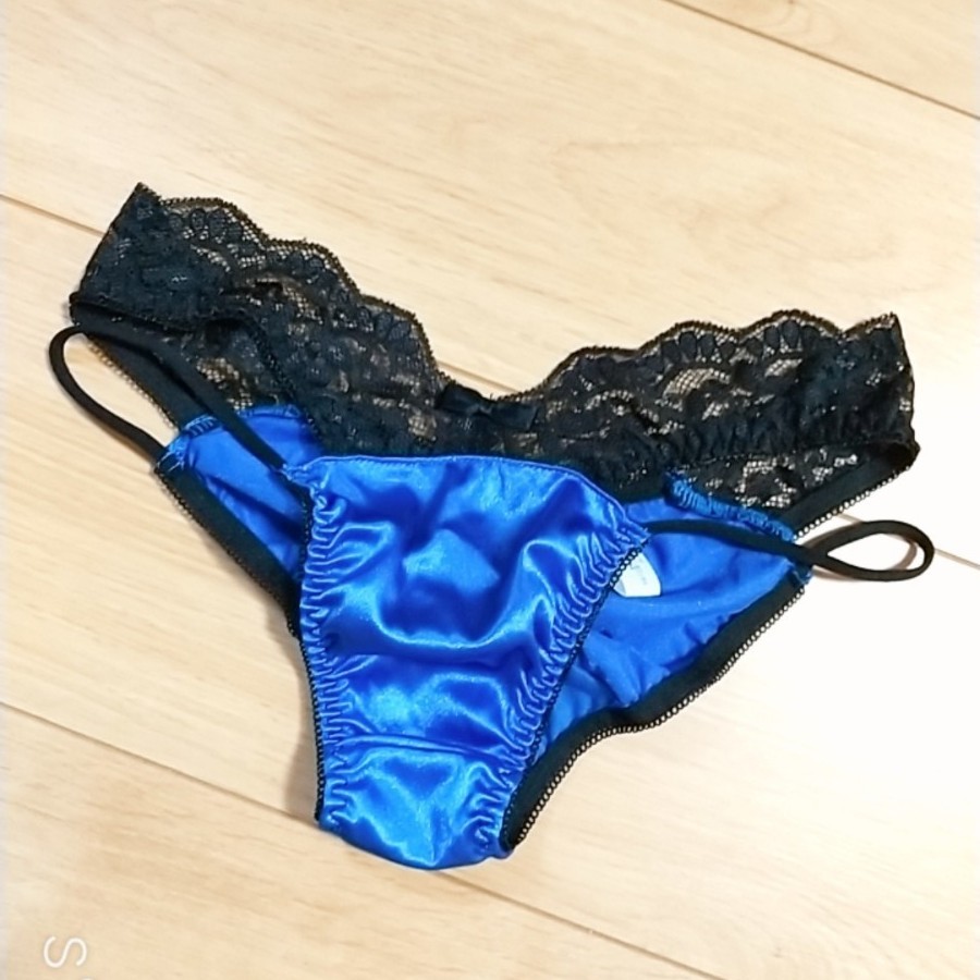 ギャル　サテン　パンティ タンス整理品 ECO パンティー パンツ ブルー 青 黒 光沢 サテン ツヤツヤ テカテカ ツルツル ギャル OL 学生  可愛い｜Yahoo!フリマ（旧PayPayフリマ）