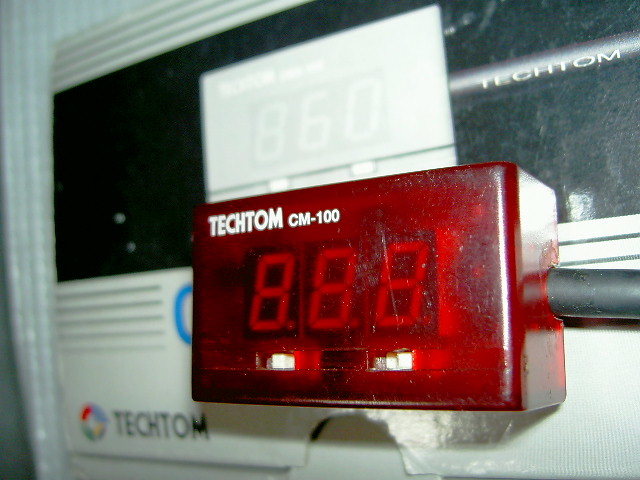 テクトム CM-100 N1 旧日産コネクタ 水温 スピード シルビア 180sx2000 スカイライン TECHTOM★N2 S13 S14 S15 R32 R33 R34 GT-R CMX-100 _本体アップ。