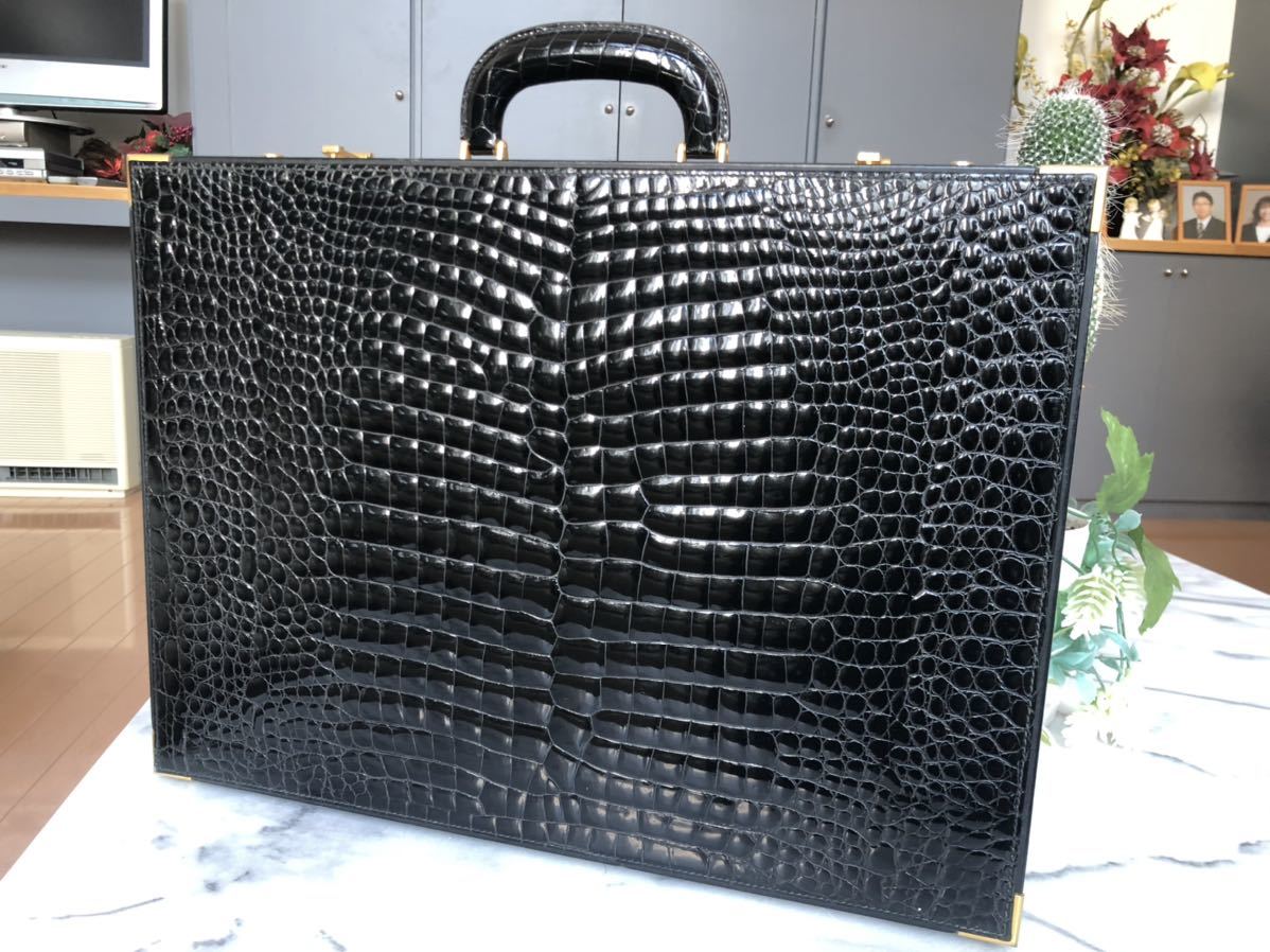  Italy made top class crocodile attache case 100 ten thousand 